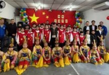 陈佩洁总领事走访圣保罗华助中心教育组中文学校