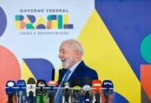 卢拉强调巴西在地缘政治中的特殊时刻,聚焦金砖国家与联合国气候大会(COP)