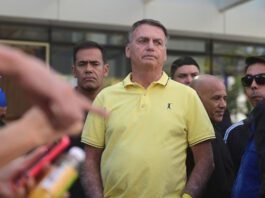 巴西前总统博索纳罗父子被起诉:国内政局动荡与国际影响交织