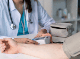 中国建成全球最大疾病预防控制体系