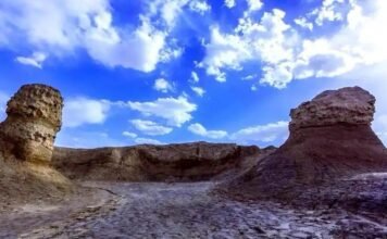 海外华文媒体探访新疆通古斯巴西城址 触摸千年屯田戍边历史