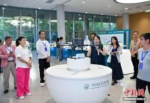 海外华媒海南行:“南繁硅谷”在三亚崖州湾科技城蓬勃发展