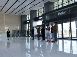 上合示范区智造图景引海外媒体聚焦 丝路合作添“智能动能”