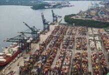 中国暂停对美国船舶征收特别港口费用