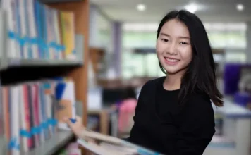 中国职业教育加速发展,Z世代更青睐技能型道路