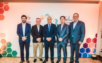 巴中贸促会秘书长Oscar.魏履新巴西国家城市发展研究院委员