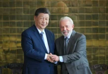 习近平同卢拉通话强调反对外部干涉巴西事务 深化中巴战略合作
