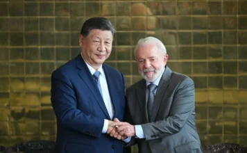 习近平同卢拉通话强调反对外部干涉巴西事务 深化中巴战略合作